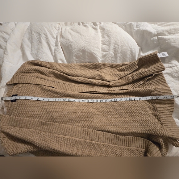 GAP Cardigan Sweater - Picture 5 of 5
